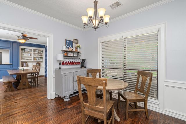 77 S Placid Hill Circle, Spring, TX 77381