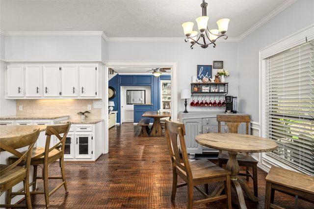 77 S Placid Hill Circle, Spring, TX 77381