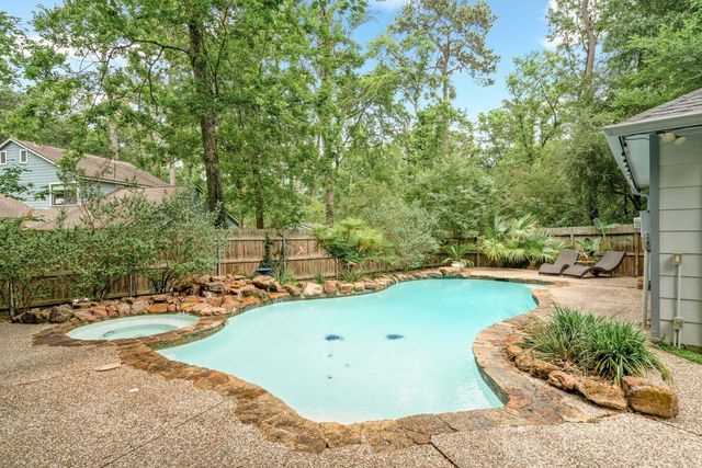 77 S Placid Hill Circle, Spring, TX 77381