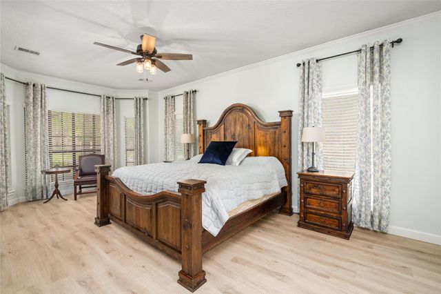 77 S Placid Hill Circle, Spring, TX 77381