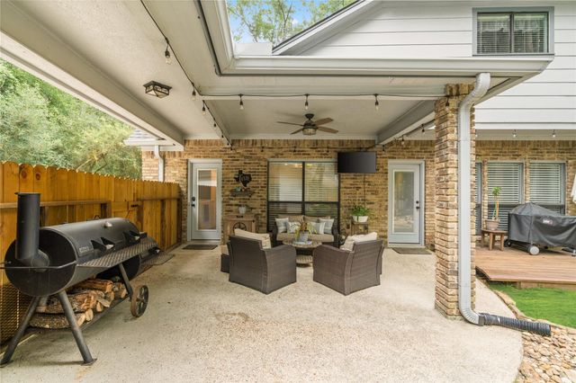 77 S Placid Hill Circle, Spring, TX 77381