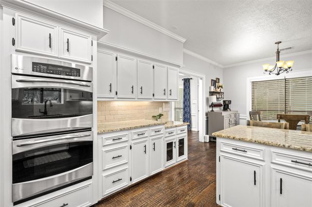 77 S Placid Hill Circle, Spring, TX 77381