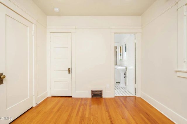 847 S Los Robles Avenue, Pasadena, CA 91106