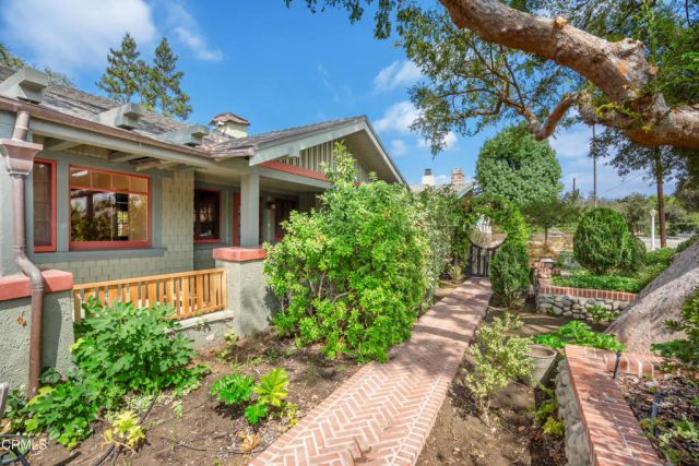 847 S Los Robles Avenue, Pasadena, CA 91106