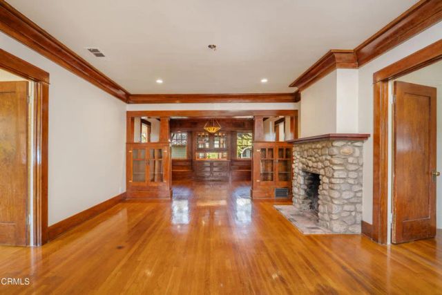 847 S Los Robles Avenue, Pasadena, CA 91106