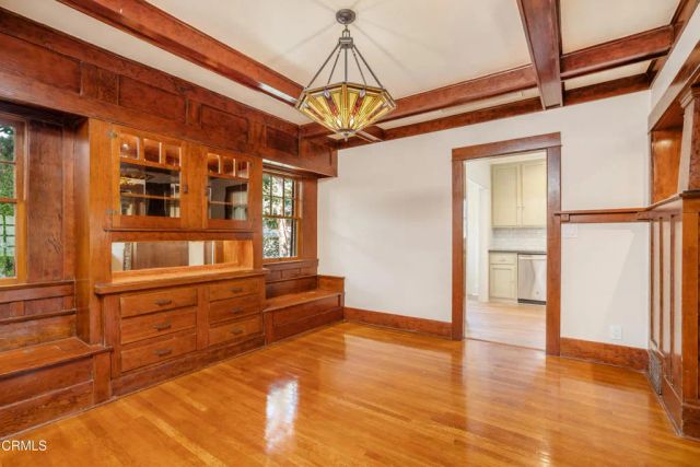 847 S Los Robles Avenue, Pasadena, CA 91106