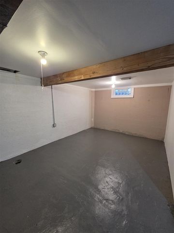 2953 Chiswick Avenue, Wyoming, MI 49509