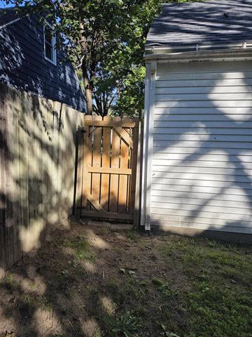 2953 Chiswick Avenue, Wyoming, MI 49509