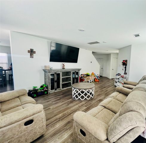 5245 Elrington Valley Lane, Porter, TX 77365