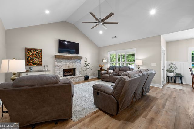 142 Triple Creek Pass, Pine Mountain, GA 31822