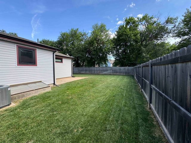 11210 W Jewell St, Wichita, KS 67278
