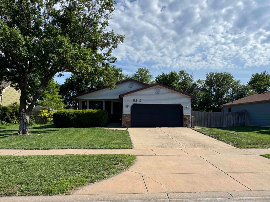 11210 W Jewell St, Wichita, KS 67278