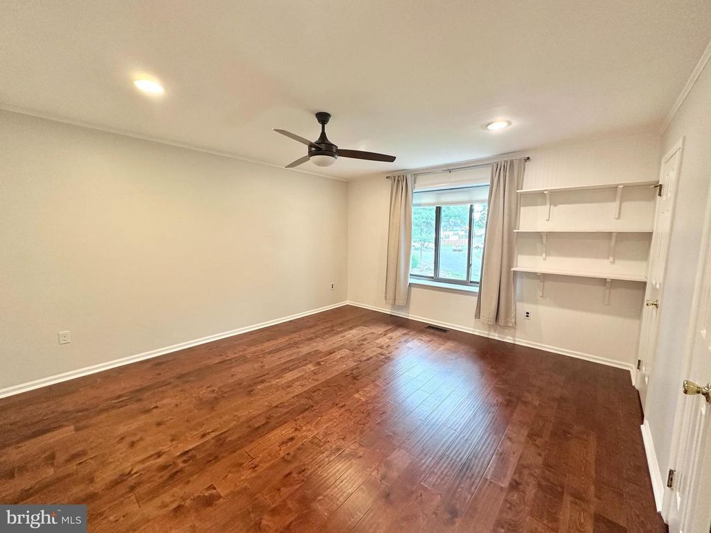 3 GOLF CLUB DR, Langhorne, PA 19047