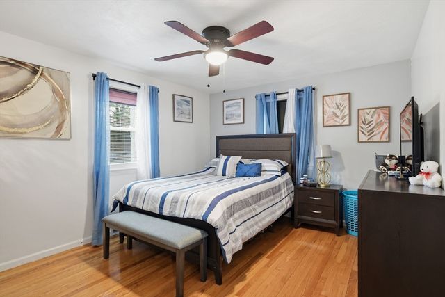 569 Cooley St, Springfield, MA 01128