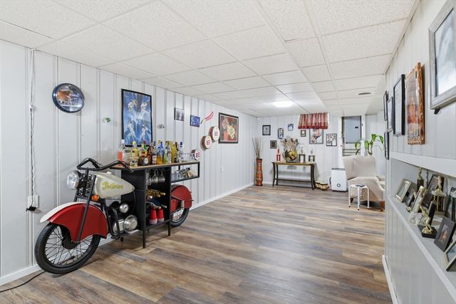 569 Cooley St, Springfield, MA 01128