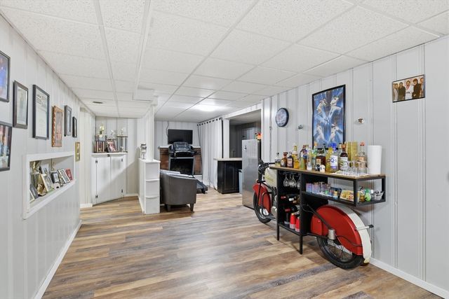 569 Cooley St, Springfield, MA 01128