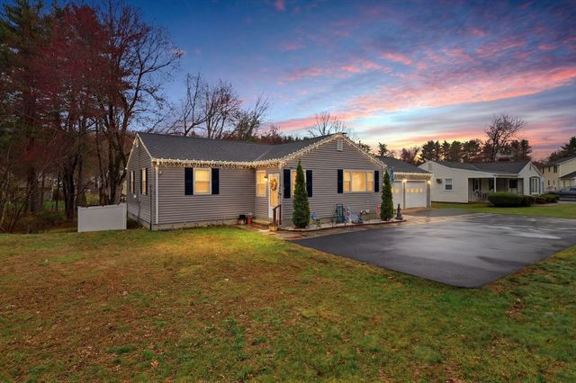 569 Cooley St, Springfield, MA 01128