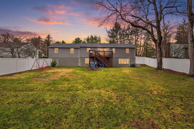 569 Cooley St, Springfield, MA 01128