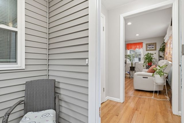 569 Cooley St, Springfield, MA 01128