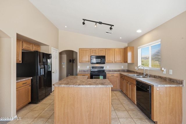 195 S 17TH Street, Coolidge, AZ 85128