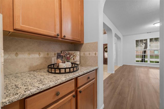 5714 Brookway Willow Drive, Spring, TX 77379