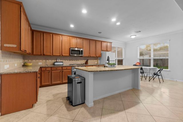 5714 Brookway Willow Drive, Spring, TX 77379