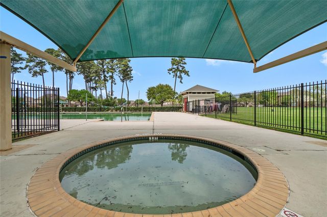 5714 Brookway Willow Drive, Spring, TX 77379