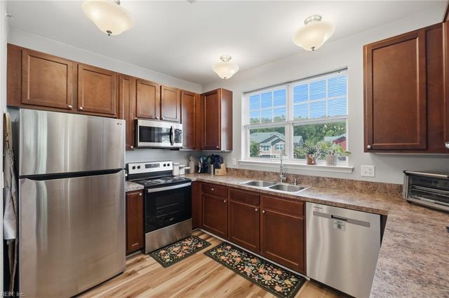 4301 Colindale Rd Apt 208, Chesapeake, VA 23321