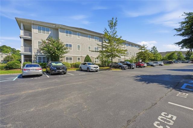 4301 Colindale Rd Apt 208, Chesapeake, VA 23321