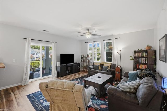 4301 Colindale Rd Apt 208, Chesapeake, VA 23321