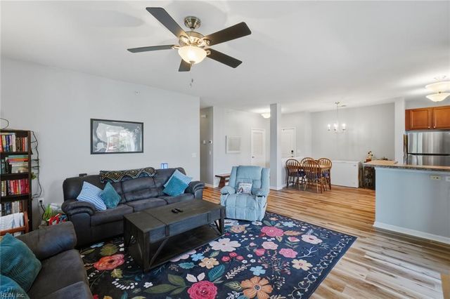 4301 Colindale Rd Apt 208, Chesapeake, VA 23321