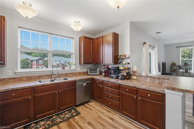 4301 Colindale Rd Apt 208, Chesapeake, VA 23321