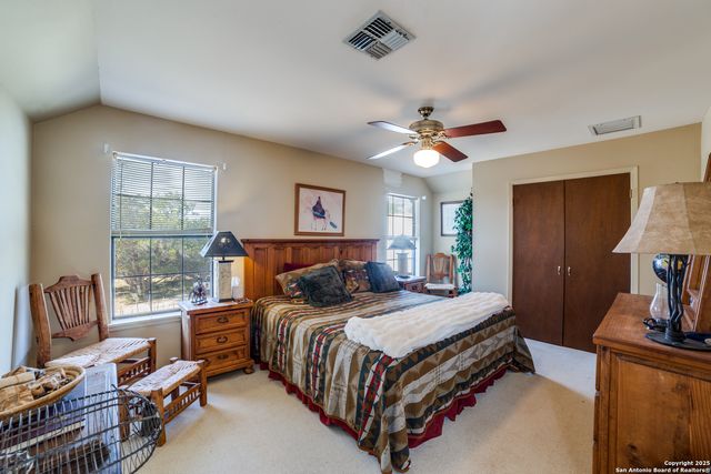 1259 Forest Trail Drive, Bandera, TX 78003