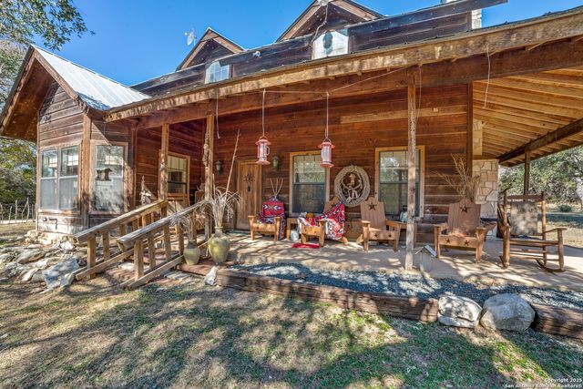 1259 Forest Trail Drive, Bandera, TX 78003