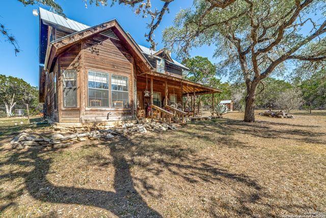 1259 Forest Trail Drive, Bandera, TX 78003
