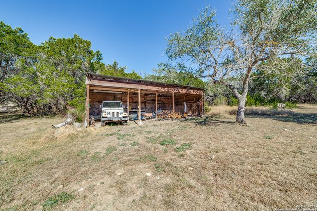 1259 Forest Trail Drive, Bandera, TX 78003