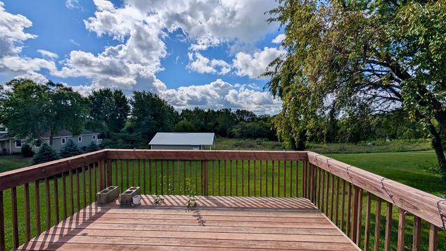 11617 Hawthorne Way, Huntley, IL 60142