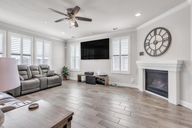 6368 Garland Way, Roseville, CA 95747