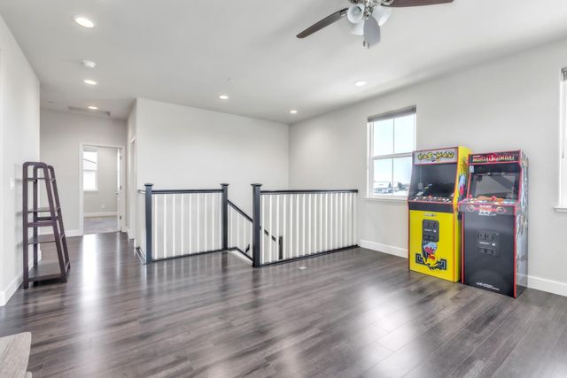 6368 Garland Way, Roseville, CA 95747