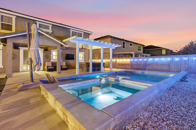 6368 Garland Way, Roseville, CA 95747