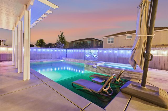 6368 Garland Way, Roseville, CA 95747
