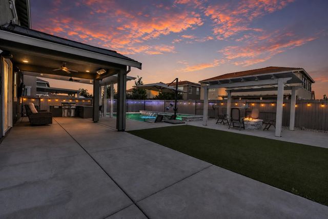 6368 Garland Way, Roseville, CA 95747