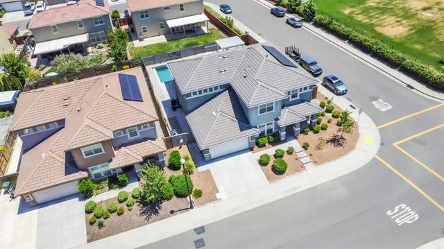 6368 Garland Way, Roseville, CA 95747