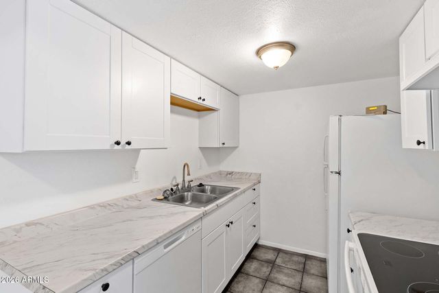 5202 N 42ND Lane, Phoenix, AZ 85019