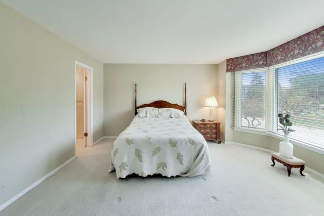 400 Ascot Drive 1M, Park Ridge, IL 60068