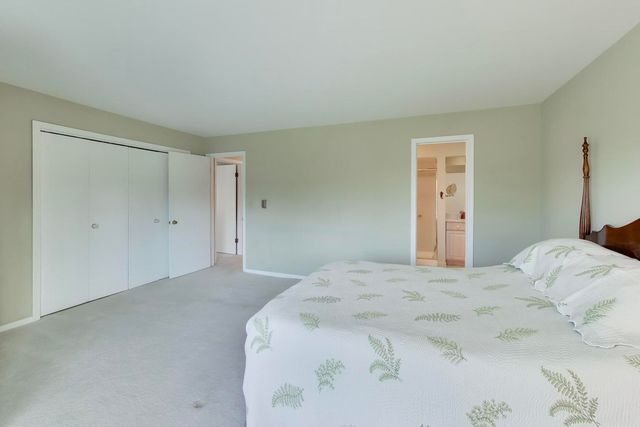 400 Ascot Drive 1M, Park Ridge, IL 60068