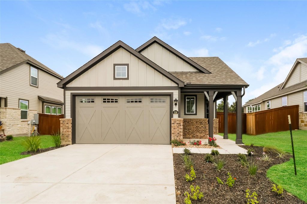 556 Raglands RD, Leander, TX 78641