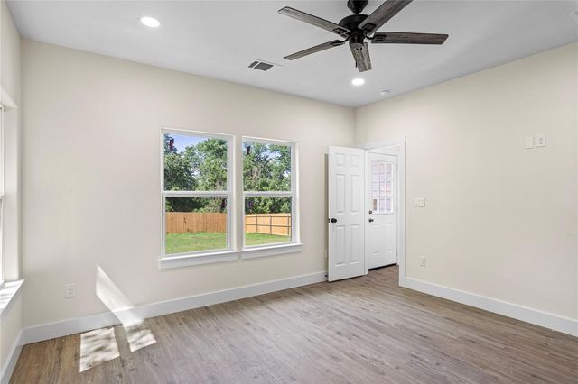 727 W Parnell Street, Denison, TX 75020