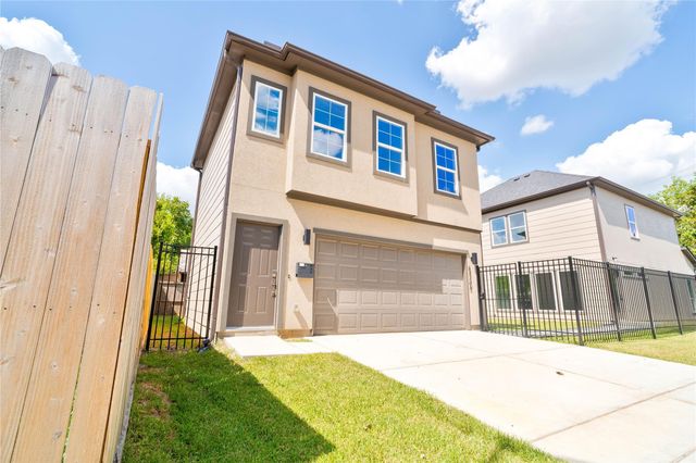 8430 Grandview Street, Houston, TX 77051