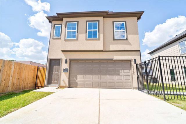 8430 Grandview Street, Houston, TX 77051